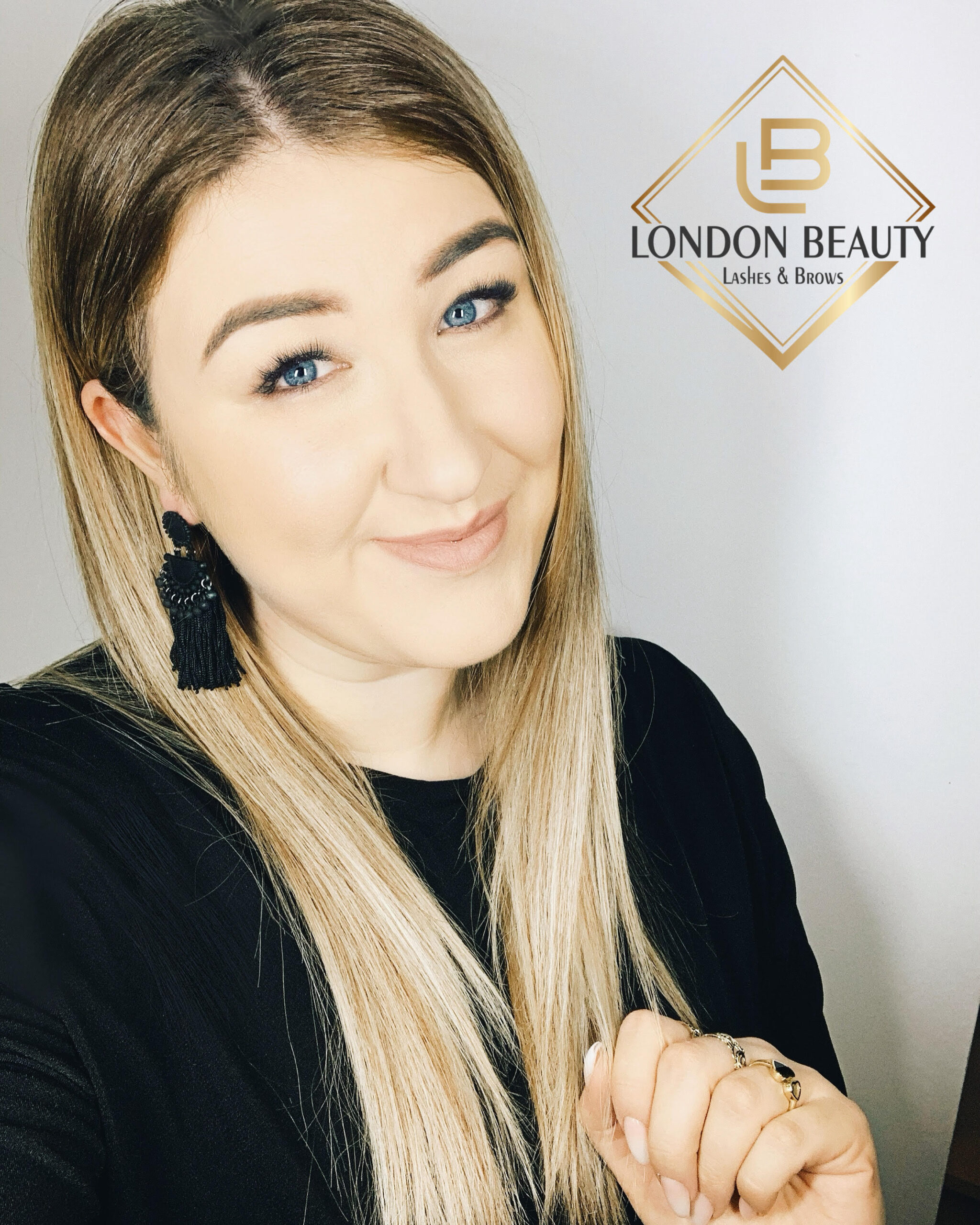 LONDON BEAUTY ANDREA