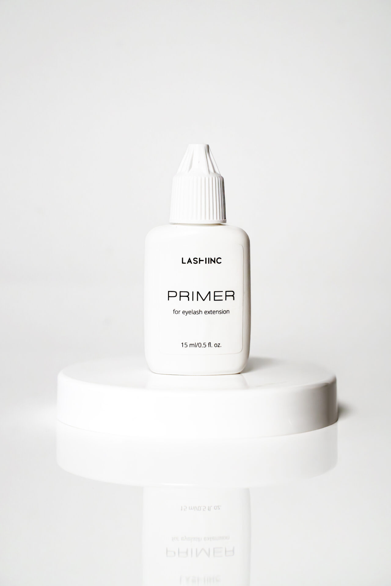 Primer na mihalnice LashInc
